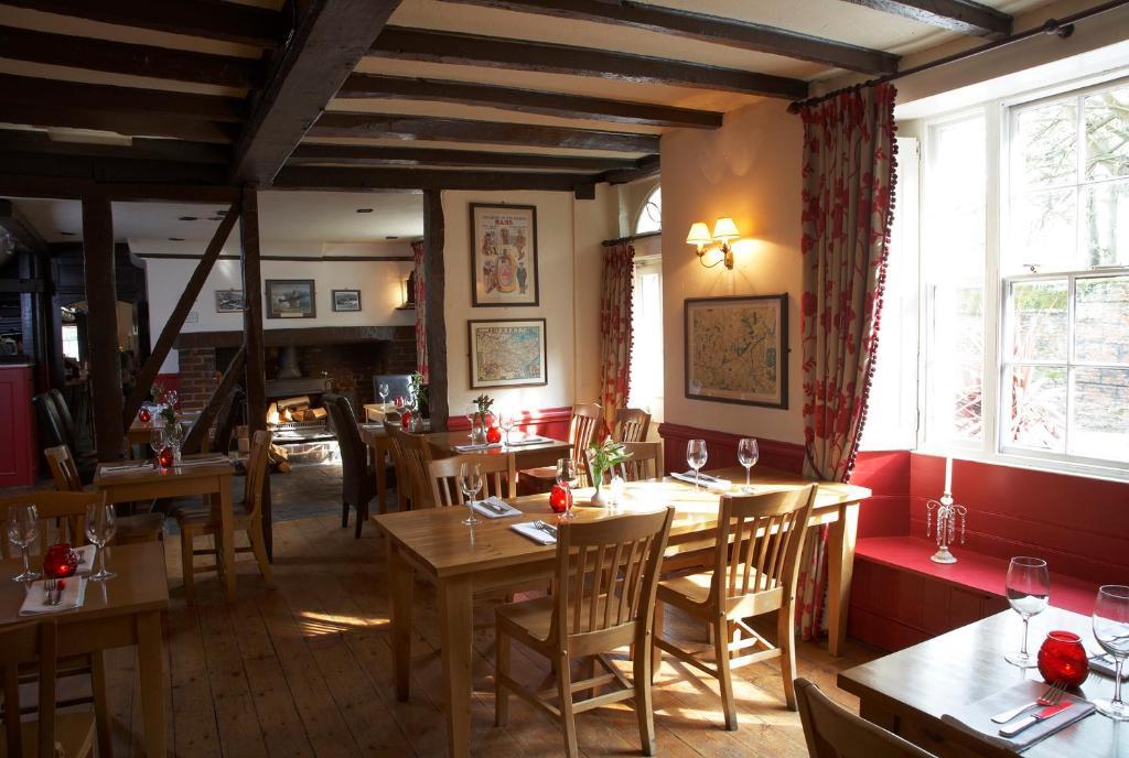 רות'ם The Bull Hotel Maidstone/Sevenoaks מראה חיצוני תמונה